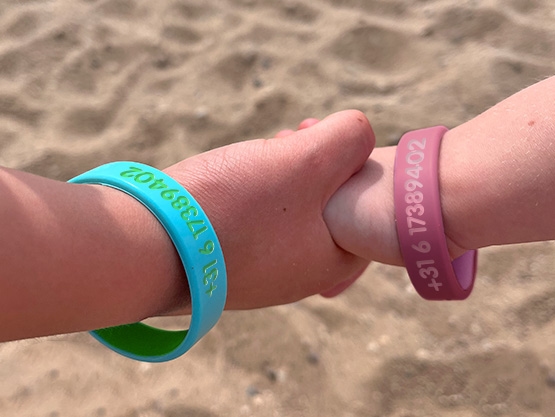 SOS Armband kind – tweekleurig