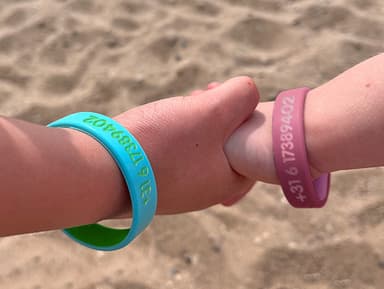 SOS Armband kind – tweekleurig